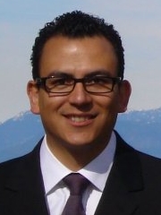Dr. Lino Coria